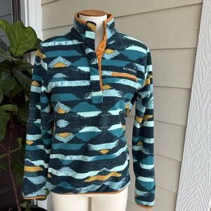 Columbia Teal and Black Geometric Fleece Pullover